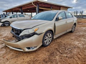 Toyota Avalon BASE 3.5L 6 2011