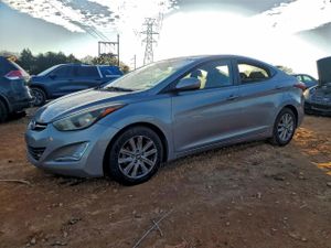 Hyundai Elantra SE 1.8L 4 2015