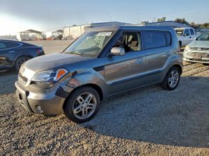 Kia Soul + 2.0L 4 2010