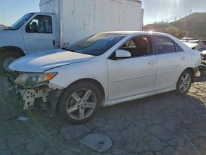 Toyota Camry L 2.5L 4 2013