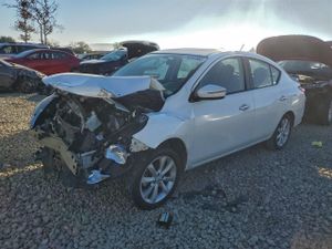 Nissan Versa S 1.6L 4 2015
