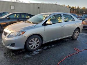 Toyota Corolla BASE 1.8L 4 2010