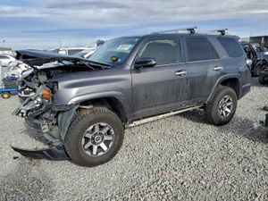 Toyota 4Runner SR5 4.0L 6 2014