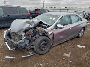 Toyota Camry LE 2.5L 4 2015