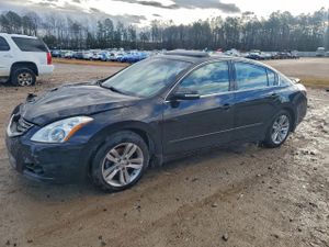 Nissan Altima SR 3.5L 6 2012