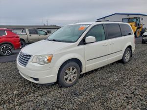 Chrysler Town & Country TOURING 3.8L 6 2010