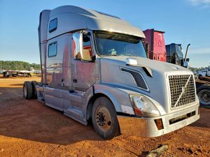 Volvo VNL VNL 12.8L 6 2015