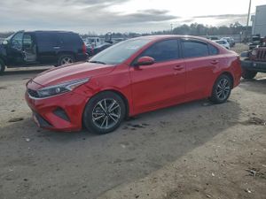 Kia Cerato / Forte / K3 LX 2 L 4 2023