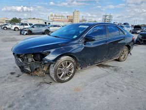 Toyota Camry LE 2.5L 4 2015