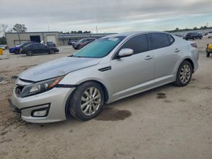 Kia Optima LX 2.4L 4 2015