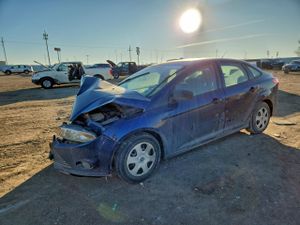 Ford Focus S 2.0L 4 2012