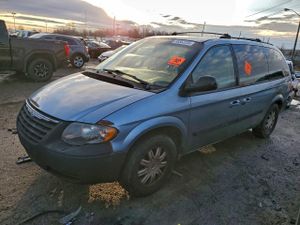 Chrysler Town & Country TOURING 3.8L 6 2005