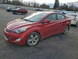 Hyundai Elantra GLS 1.8L 4 2013
