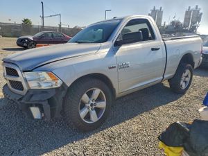 RAM 1500 ST 5.7L 8 2014