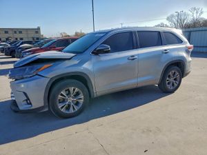 Toyota Highlander XLE 3.5L 6 2015
