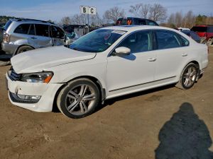 Volkswagen Passat SE 1.8L 4 2015