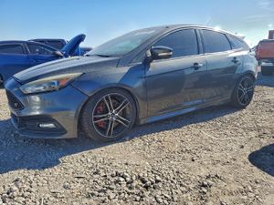 Ford Focus ST 2.0L 4 2015