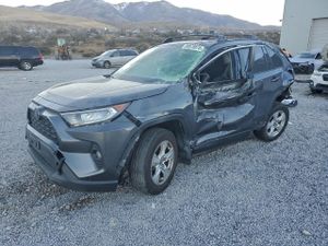 Toyota Rav4 XLE 2.5L 4 2020
