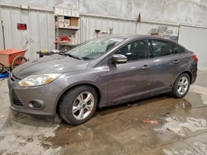 Ford Focus SE 2.0L 4 2013
