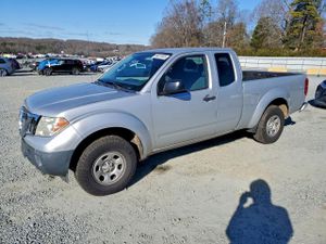Nissan Frontier S 2.5L 4 2015