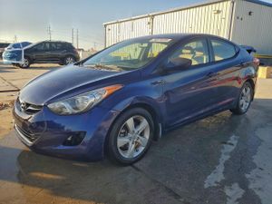 Hyundai Elantra GLS 1.8L 4 2013