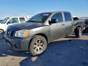 Nissan Titan XE 5.6L 8 2006