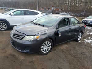 Toyota Corolla BASE 1.8L 4 2013