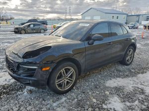 Porsche Macan 2.0L 4 2017