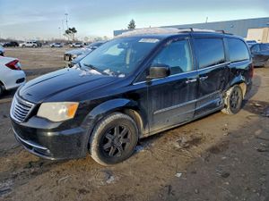 Chrysler Town & Country TOURING 3.6L 6 2011