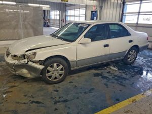 Toyota Camry CE 2.2L 4 2001