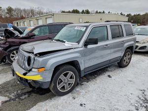 Jeep Patriot LATITUDE 2.4L 4 2015