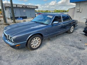 Jaguar XJ 4.0L 8 2001