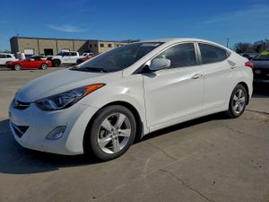 Hyundai Elantra GLS 1.8L 4 2013