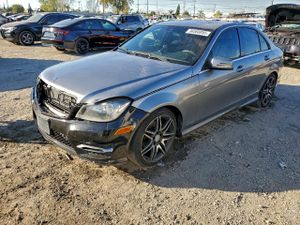 Mercedes-Benz C 250 1.8L 4 2013