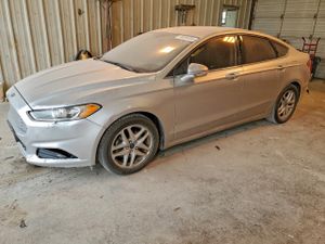 Ford Fusion SE 2.5L 4 2014