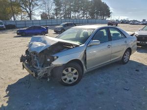 Toyota Camry LE 2.4L 4 2004