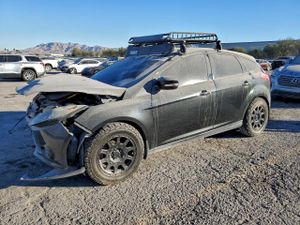 Ford Focus SE 2.0L 4 2014