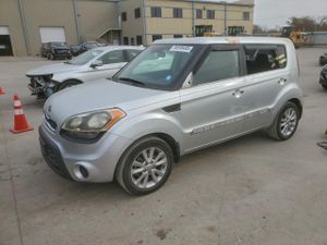 Kia Soul + 2.0L 4 2012