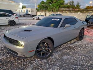 Dodge Challenger SXT 3.6L 6 2021