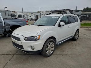 Mitsubishi Outlander SE 2.4L 4 2013