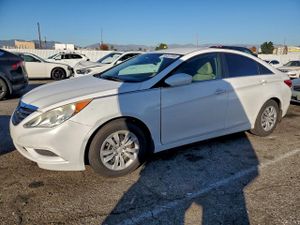Hyundai Sonata GLS 2.4L 4 2013