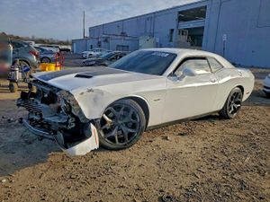 Dodge Challenger SXT 5.7L 8 2015