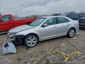 Ford Fusion SE 2.5L 4 2012