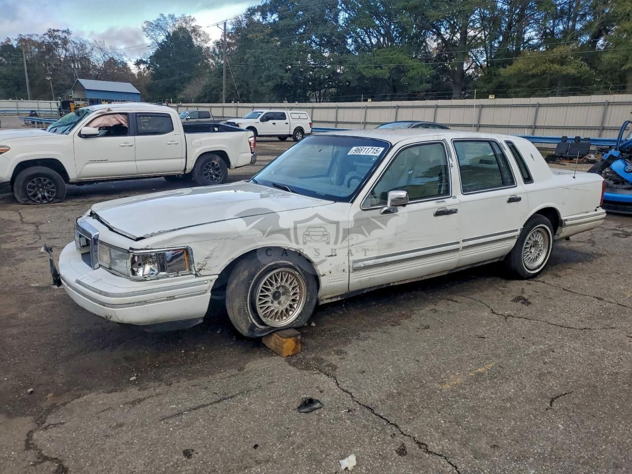 Lincoln Town Car SIGNATURE 4.6L 8 1993
