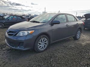Toyota Corolla BASE 1.8L 4 2012