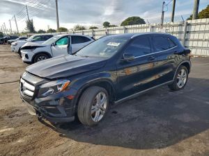 Mercedes-Benz GLA 250 2.0L 4 2015