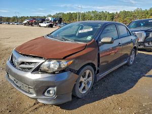 Toyota Corolla BASE 1.8L 4 2013