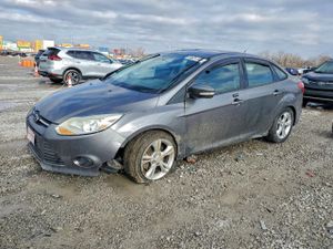Ford Focus SE 2.0L 4 2014
