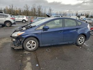 Toyota Prius 1.8L 4 2013