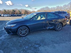 Toyota Camry LE 2.5L 4 2015